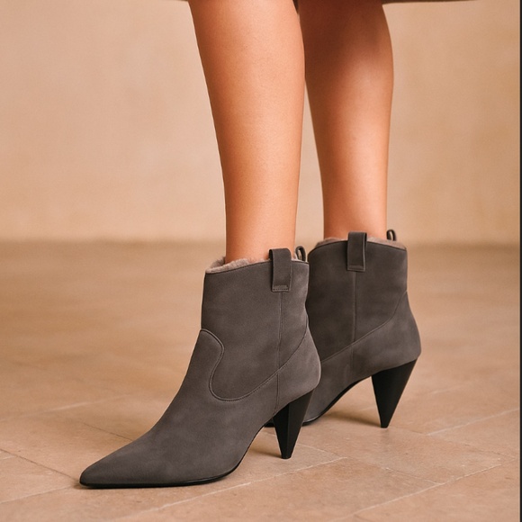 Sigerson Morrison 9.5 Suede Western Ankle Boot Shearling Fur Cone Heel Gray - Picture 1 of 10